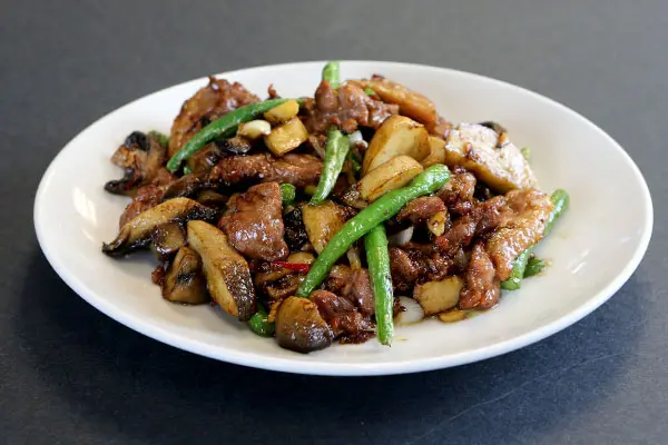 XO醬什菌牛柳粒 XO Sauce Diced Beef Fillet & Mushrooms